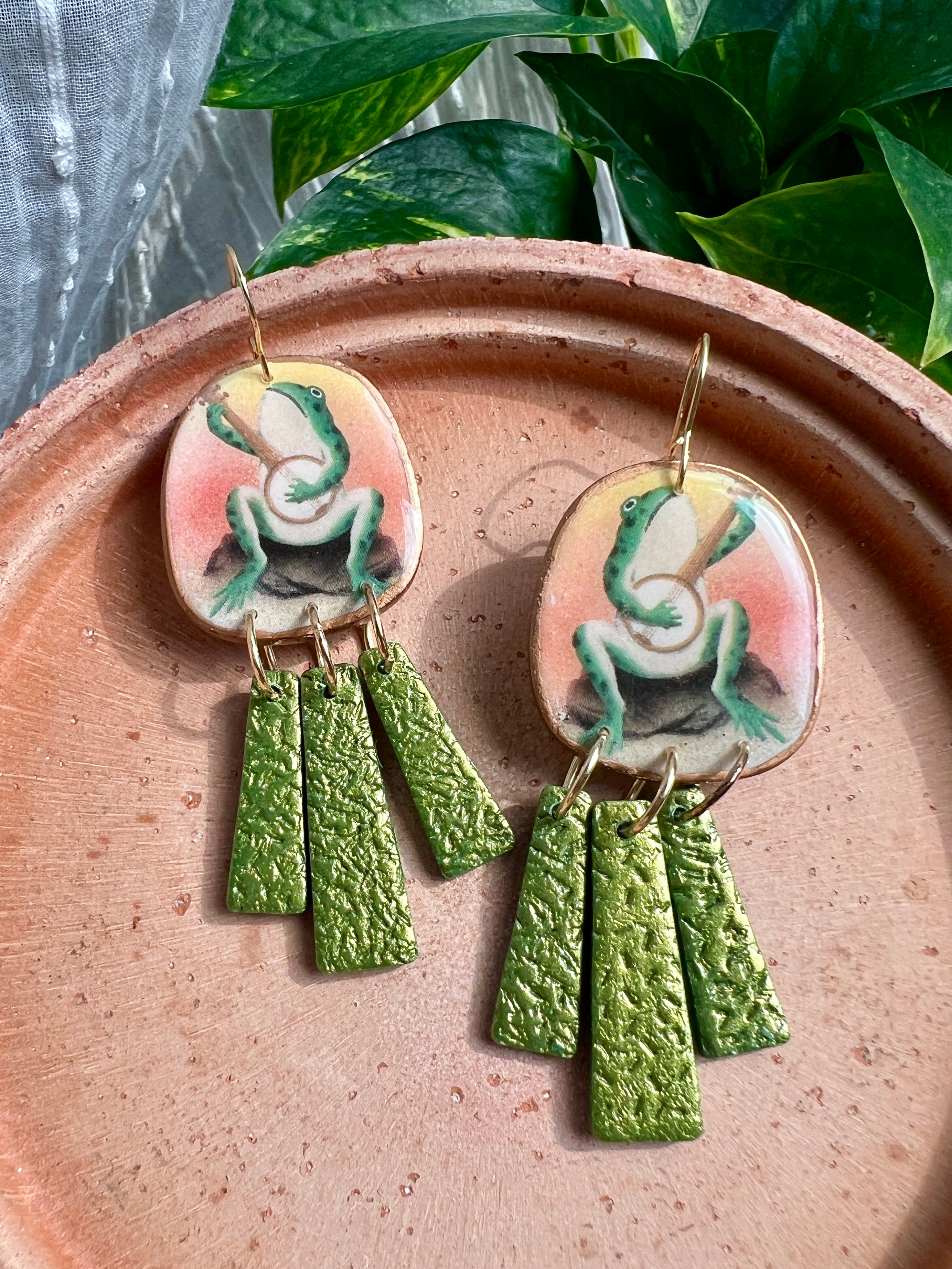 Banjo Frog Mossy Dangle Earrings