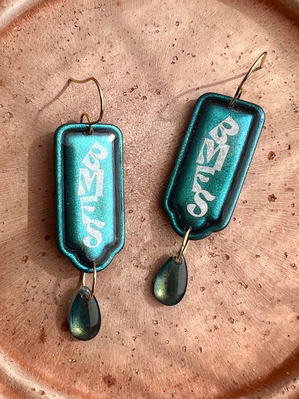 BMFS Color Shift Holographic Dangles