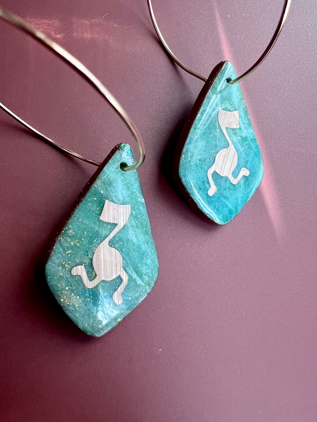 Faux Stone Running Note Hoops