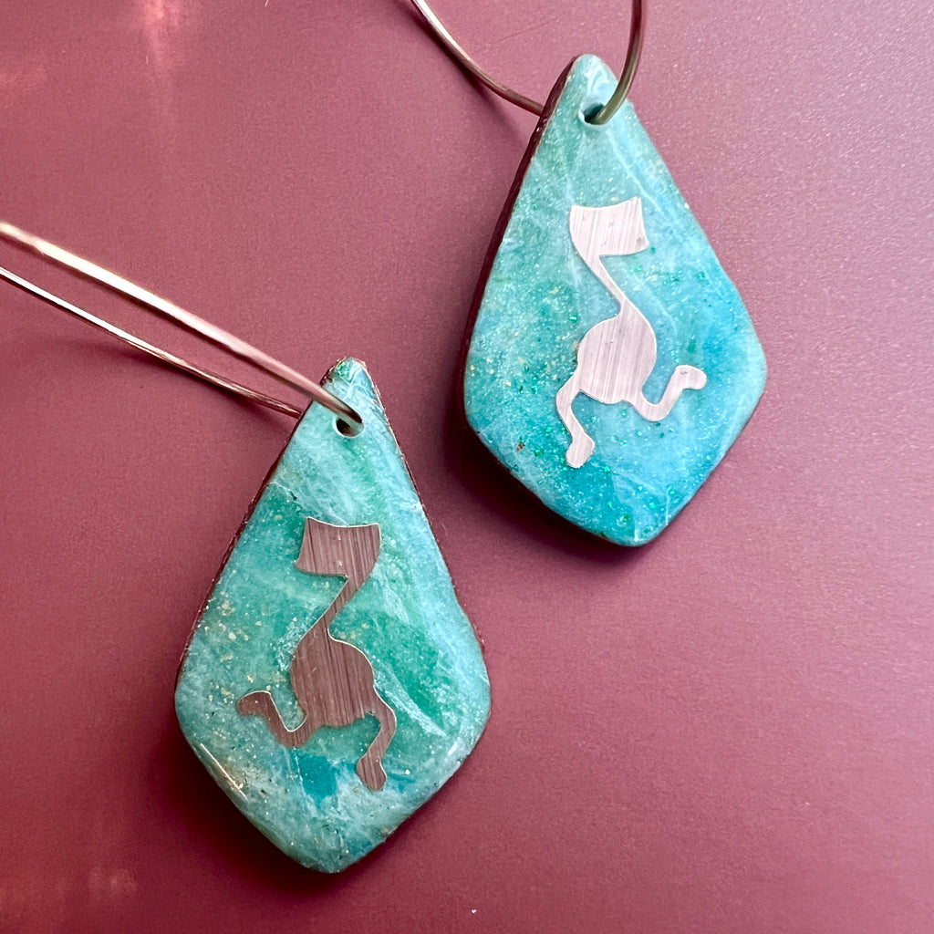 Faux Stone Running Note Hoops